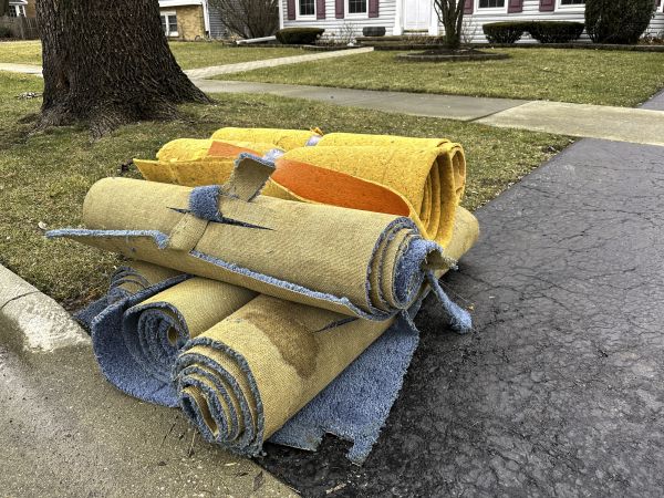 Carpet Haul Away Service in Mason